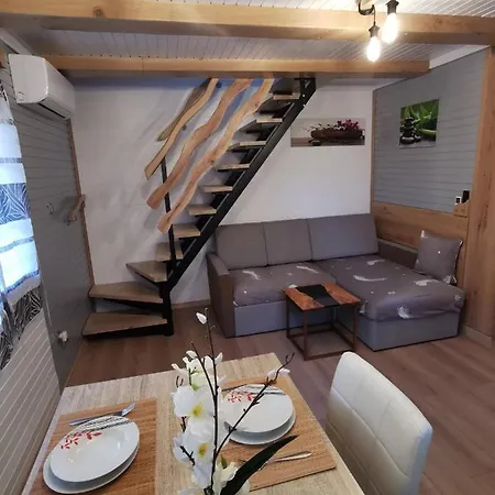 Cosy Retreat Catez דירה