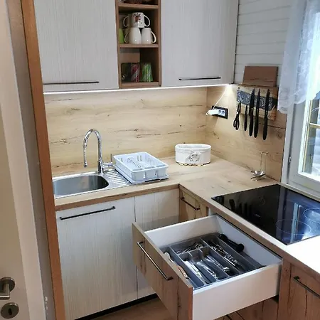 Cosy Retreat Catez דירה